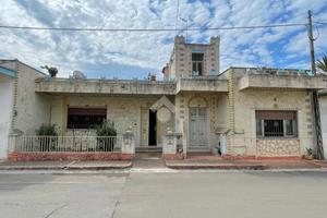 CASA INDIPENDENTE A RACALE