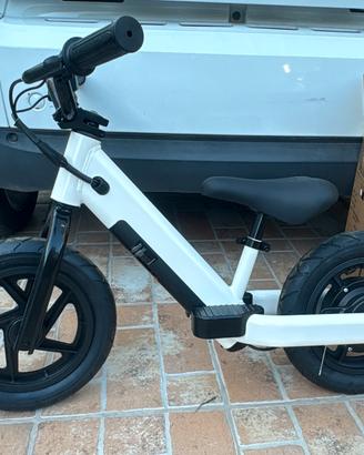 Balance bike elettrica
