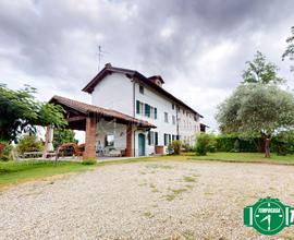 CASA INDEPENDETE CON VISTA PANORAMICA !!