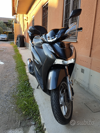 Scuter Honda SH 125ABS