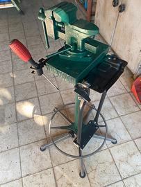 Morsa girevole con piedistallo