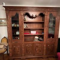 armadio in radica di noce