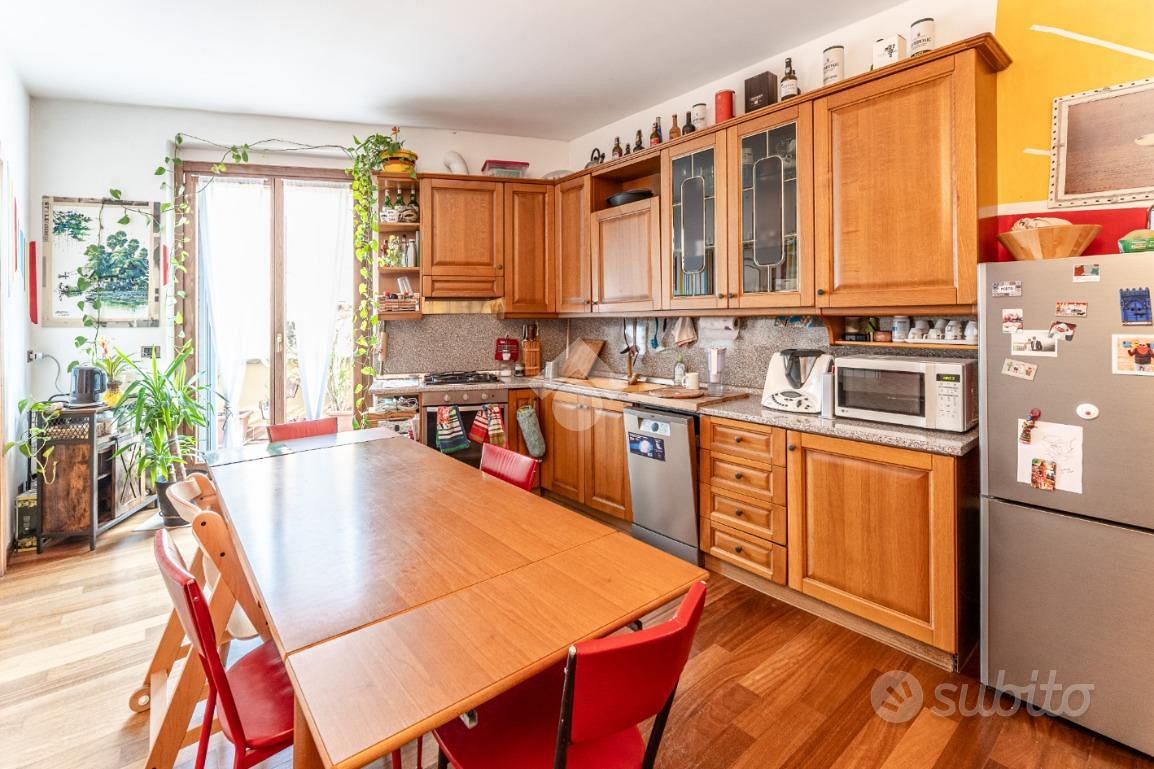 Apartment in Milano, Dergano, Municipio 9 - Altro