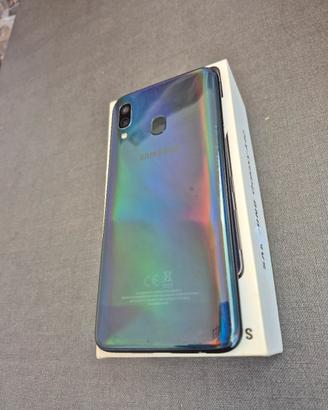 Samsung Galaxy A40 - 64GB - Dual SIM