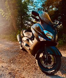 TMAX 500