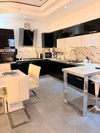 Cucina completa di tutto