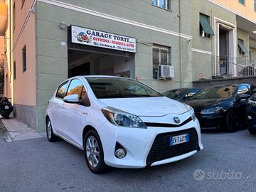 Toyota Yaris 1.5 Hybrid 5 porte Lounge GARANZIA