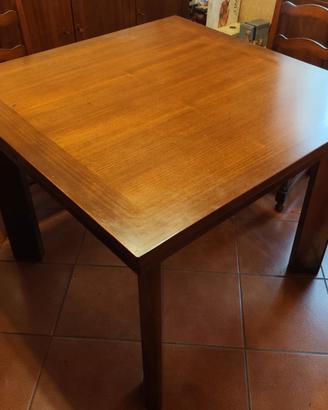 Arredamento soggiorno legno massello