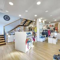 Locale commerciale polifunzionale recentemente ris