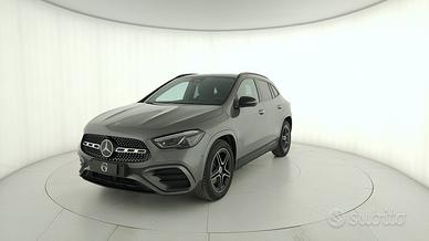 MERCEDES-BENZ GLA 200 d automatic