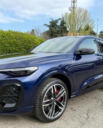 AUDI Q5 TDI 150 kW mHEV+ S tronic quattro S line