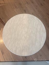 Tavolo rotondo in marmo con base  in metallo