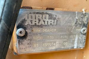 Aratro reversibile moro