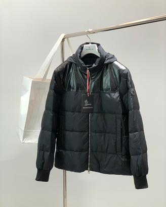 Piumino Moncler collezione 2025