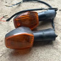 Frecce anteriori Hornet Honda 2003/2006