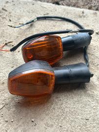 Frecce anteriori Hornet Honda 2003/2006