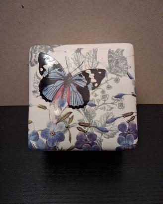 Scatola in ceramica vintage