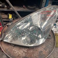 FARO ANTERIORE SINISTRO TOYOTA YARIS VERSO ANNO:20