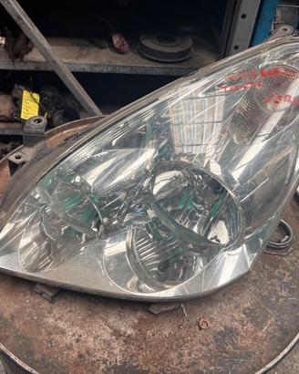 FARO ANTERIORE SINISTRO TOYOTA YARIS VERSO ANNO:20