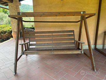 Dondolo da giardino in legno massiccio a 2 posti