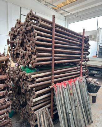 Materiale EDILE Puntelli/Travi H/Montanti
