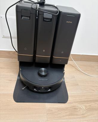 Robot lavapavimenti  e aspirapolvere