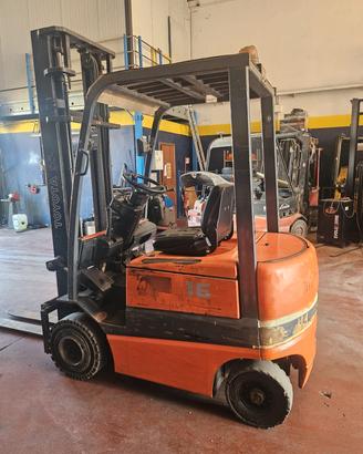 Carrello elevatore elettrico 1600kg Toyota