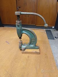 torchietto per applicare bottoni