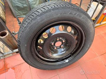 Gomma + cerchio mai usati come nuovi  205/55/16