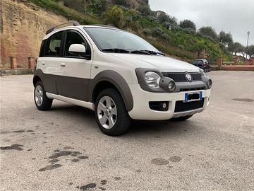 Fiat Panda 1.3 MJ  4x4  75 CV  Cross
