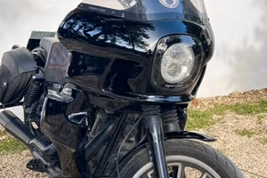 Harley-Davidson Dyna Super Glide Custom (FXDC)