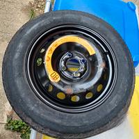 kit ruotino e attrezzi 