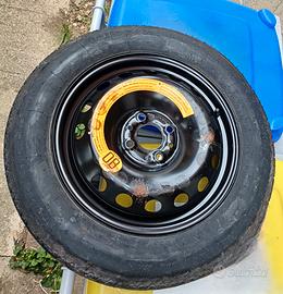 kit ruotino e attrezzi 