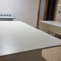 tavolo bianco 