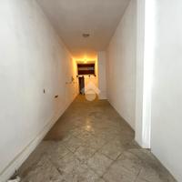 MONOLOCALE A BITONTO