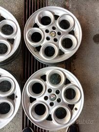 cerchi alfa romeo 16 pollici 5 fori
