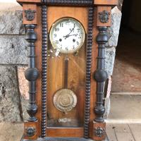 Orologio a pendolo da parete