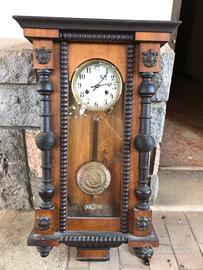 Orologio a pendolo da parete