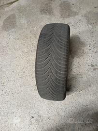 gomme 215/60/R16