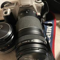 Due macchine fotografiche Canon
