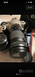 Due macchine fotografiche Canon