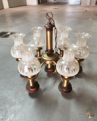 Lampadario stile antico