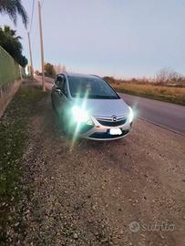 Zafira tourer metano 