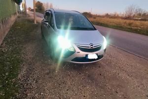 Zafira tourer metano 