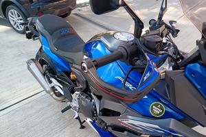 BMW F900 XR