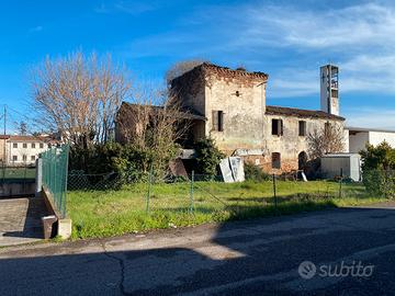 Rustico in centro paese Palù (VR)