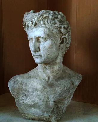 Cesare in pietrite
