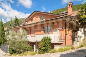 Villetta quadrifamiliare Gubbio [INDSEMONTE570VRG]
