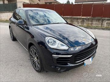 PORSCHE CAYENNE 3.0D/FARI XENO/CERCHI 21/PINZE GIA