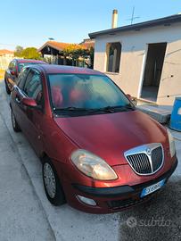 lancia Ypsilon 1.3 mj cambio automatico 